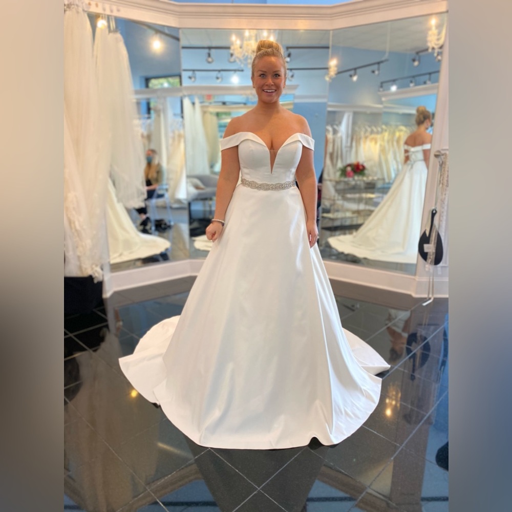 Wedding dress